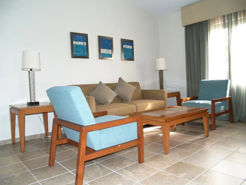 Park Royal Homestay Club Cala Puerto Rico Умакао