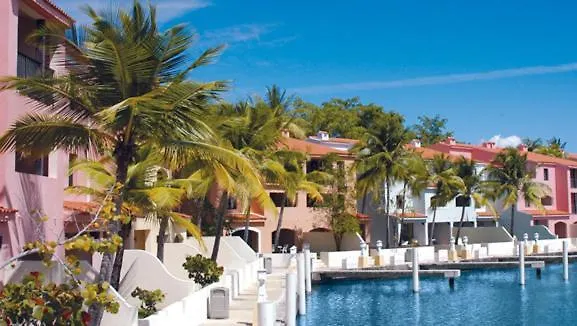*** Апарт-отель Park Royal Homestay Club Cala Puerto Rico Умакао Пуэрто-Рико